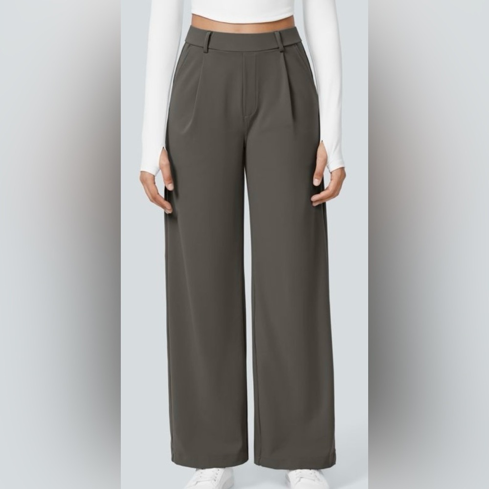 Halara Flex™ High Waisted Pocket Straight Leg
Work Pants medium green kaki